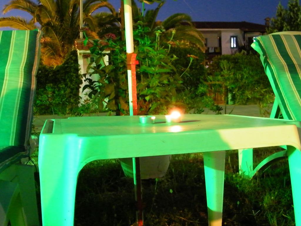 Maras Marinas Home Nikiti  Ngoại thất bức ảnh